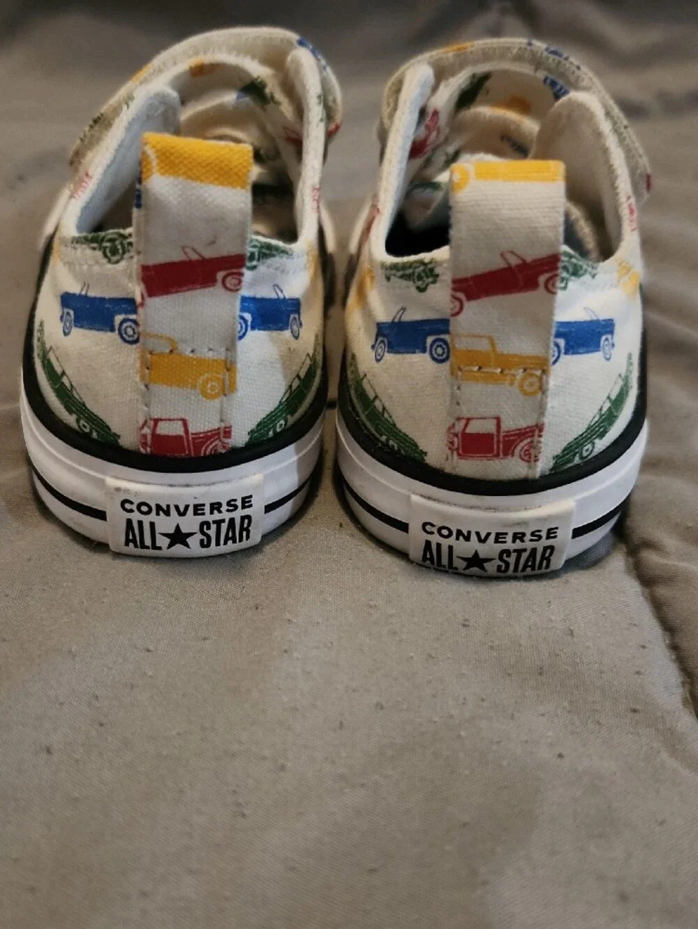 Converse playful canvas